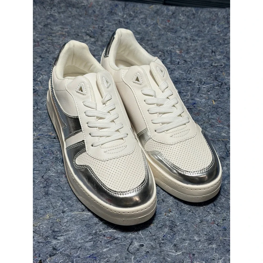 Brooklyn White Silver Leather Perforated Lace Up Fashion Sneakers‎ Women Size 11